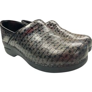 Dansko Metallic Silver Embossed Professional Clogs Womens EU 39/ US 8-8.5